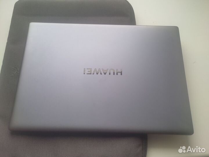 Huawei matebook 10 pro