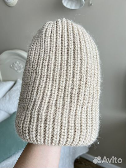 Шапочки женские новые