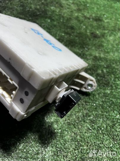 Блок предохранителей Lexus LS460 4.6 2009г