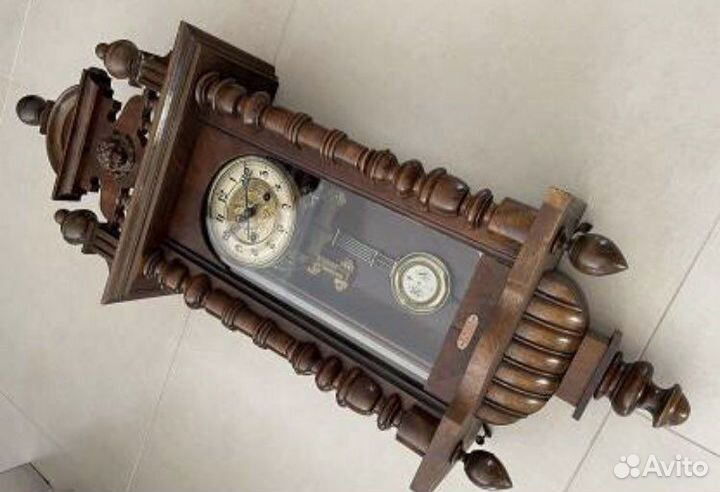 Старинные часы Фридрих Маут