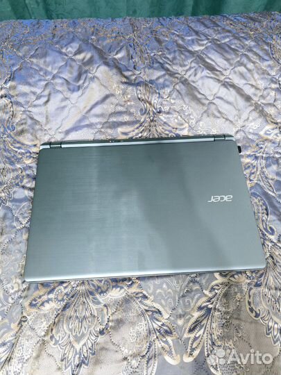 Acer Aspire v3 572g
