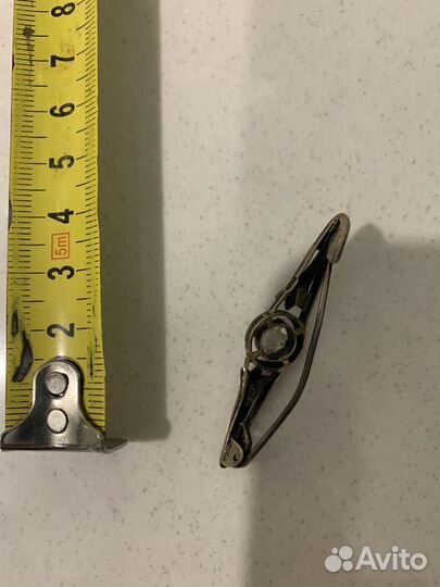 Старинная брошь