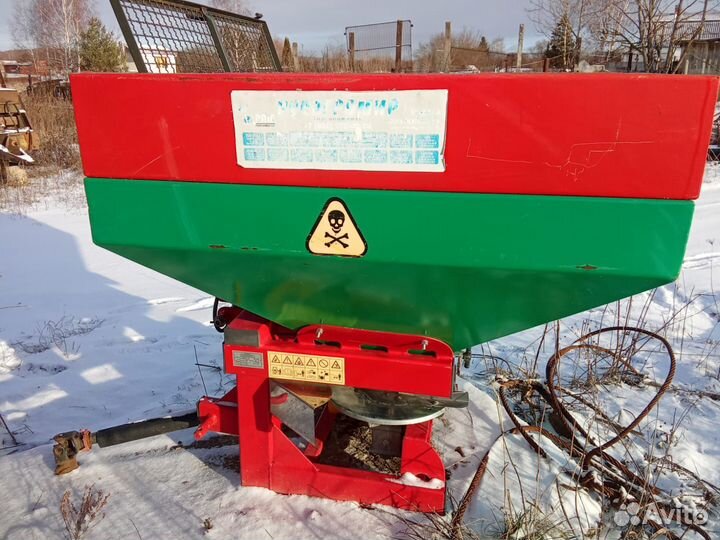 Разбрасыватель минеральных удобрений