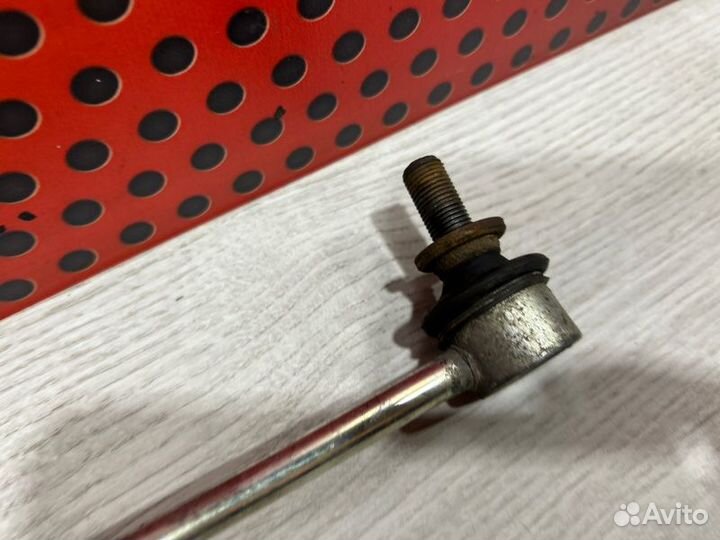 Стойка стабилизатора передняя Lexus Es axzh10 2020