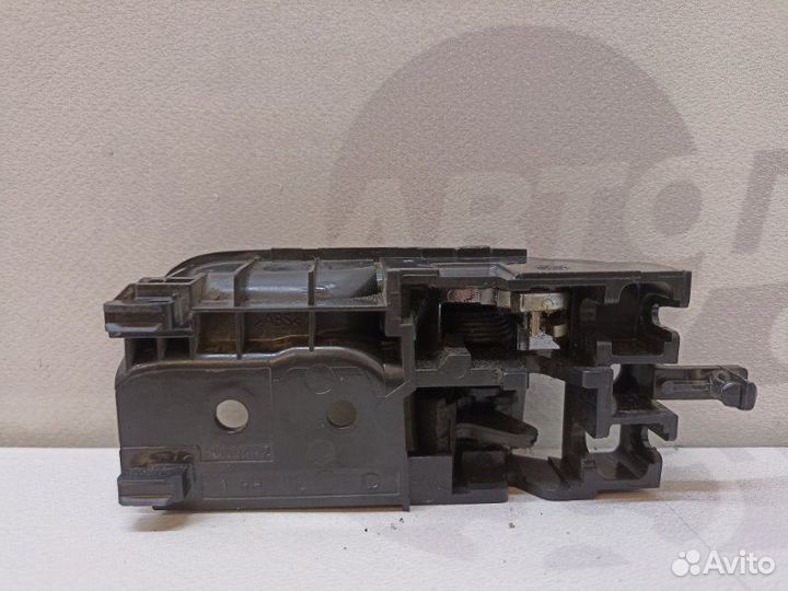Ручка двери внутренняя задняя правая Toyota
