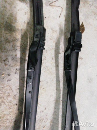 Поводки стеклоочистителя мерседес Mercedes w204