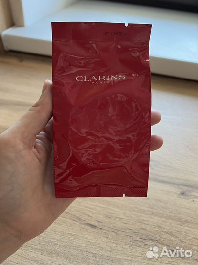 Кушон в формате для тестер станда clarins 107