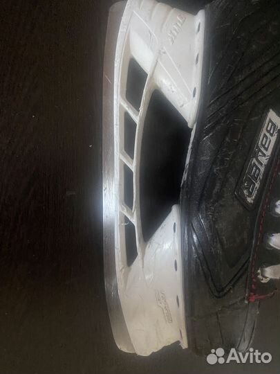 Хоккейные коньки bauer