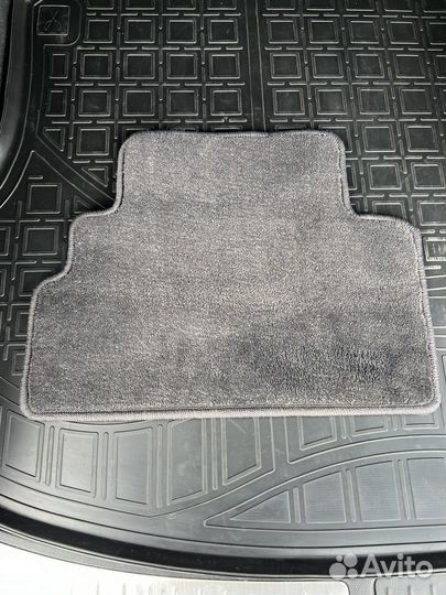 Автомобильные коврики Infiniti