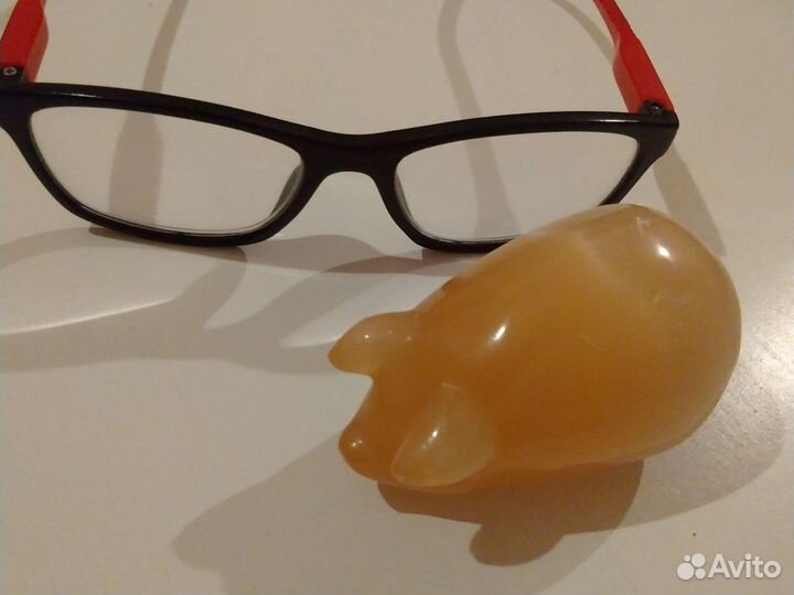 Каменные Хрюшки.Селенит