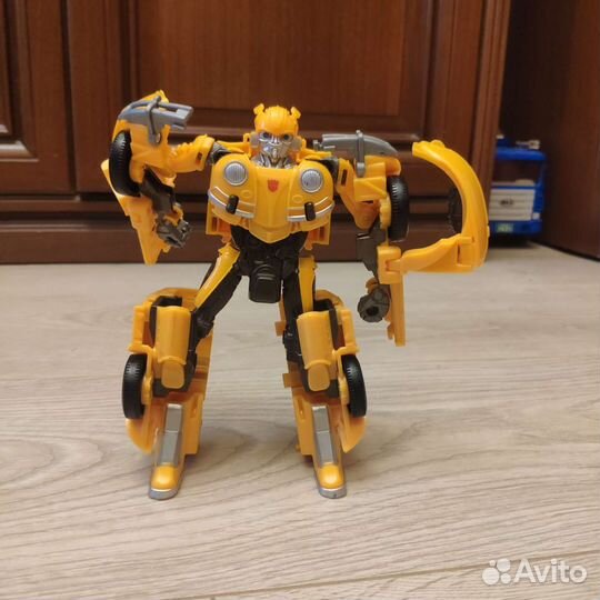 Трансформер бамблби