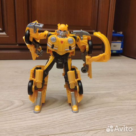 Трансформер бамблби