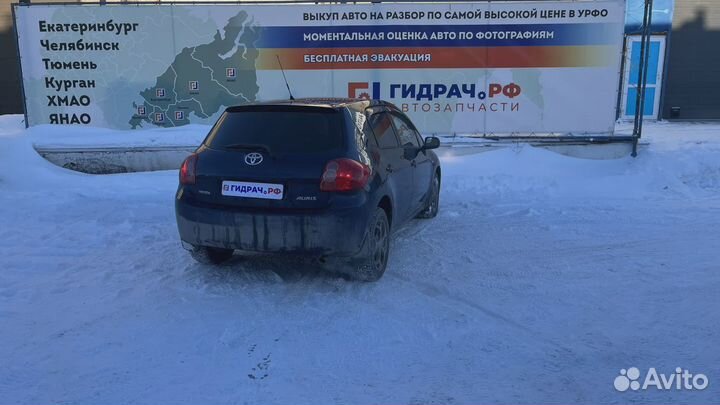 Ручка открывания лючка бензобака Toyota Auris (E150) 77306-52040. Потертость