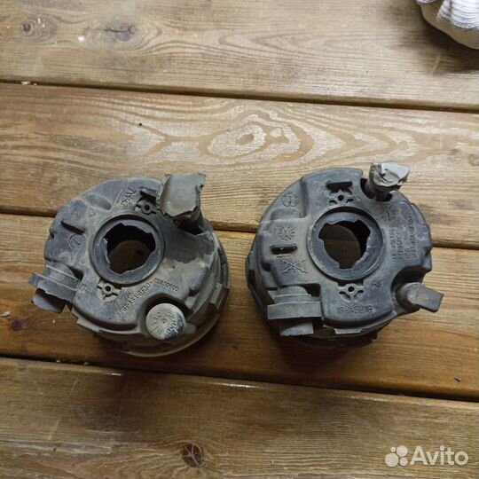 Туманки Nissan Cube z12