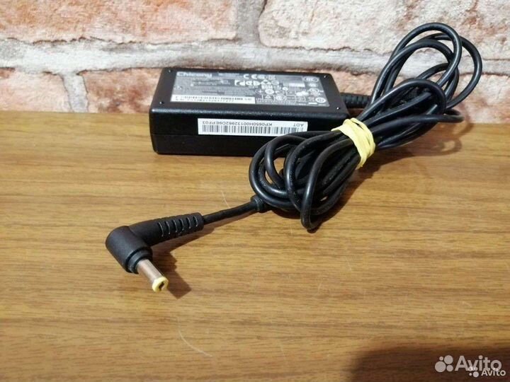 Блок питания для ноутбука