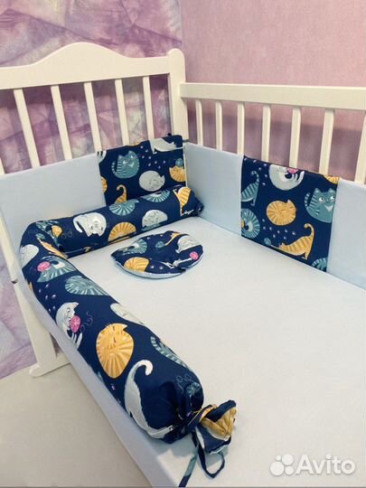 Бортики и валик для детских кроваток новые