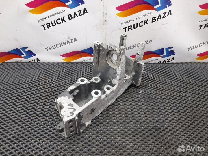 1456930 Кронштейн бампера левый Daf CF