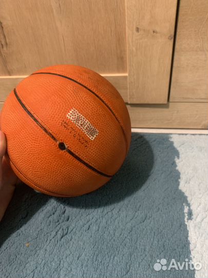 Баскетбольный мяч