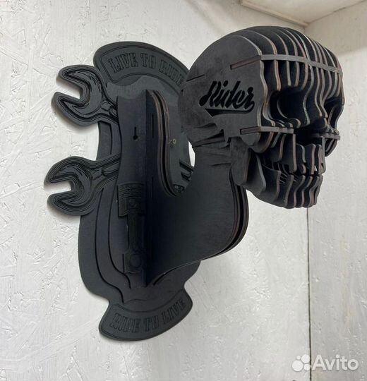 Лазерная резка по дереву и коже