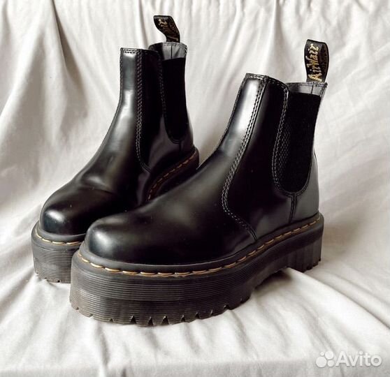 Dr Martens 2976 Chelsea Platform