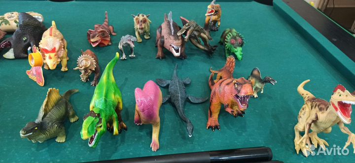 Динозавры игрушки