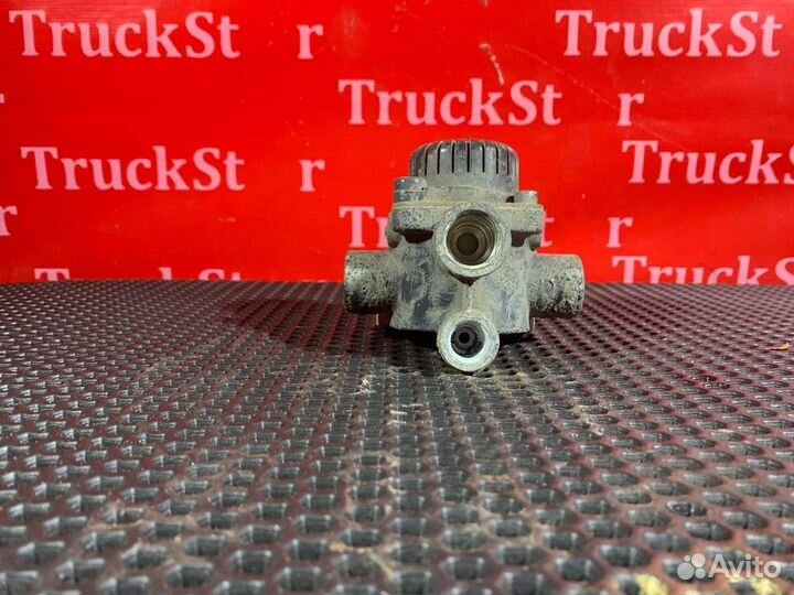 Клапан ускорительный Daf XF106