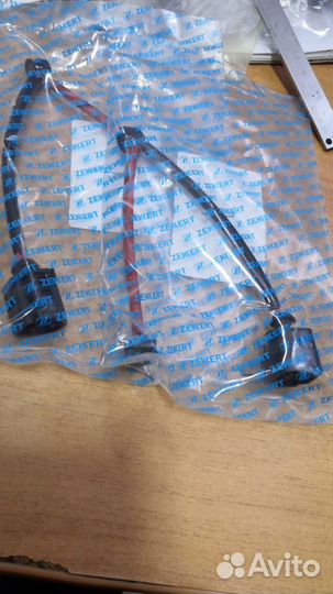 Датчик тормозных колодок Таурег Q7 Порш Каен