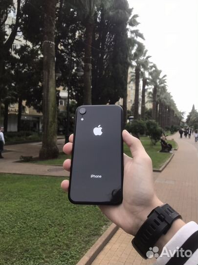 iPhone Xr, 64 ГБ