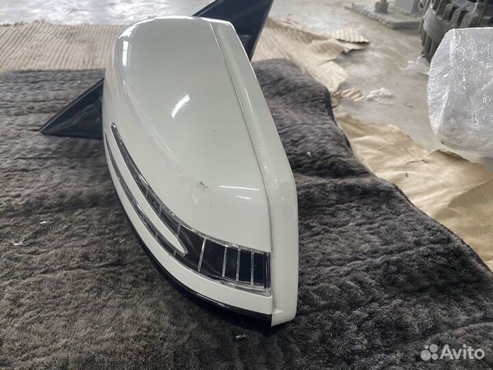Левое зеркало Mercedes Benz W212 белое без зоны