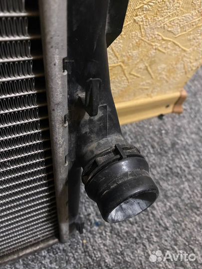 Радиатор охлаждения bmw е46