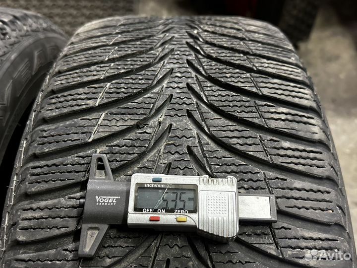 Goodyear UltraGrip Ice+ 215/55 R17 94T