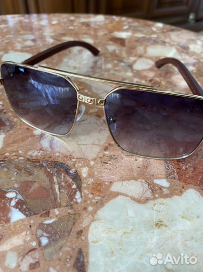 Солнцезащитные очки Cartier