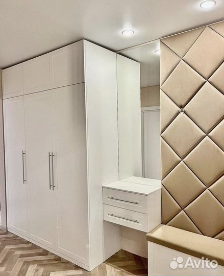 Шкаф в прихожую