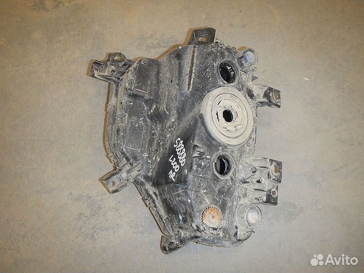 Б/У Фара противотуманная правая, Mitsubishi