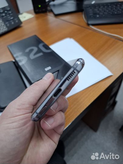 Samsung Galaxy S20, 8/128 ГБ