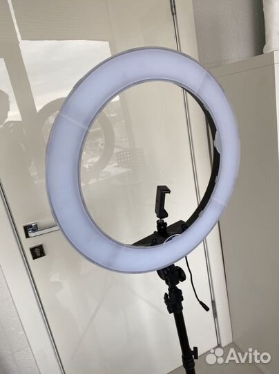 Кольцевая лампа, лампа бровиста, визажиста