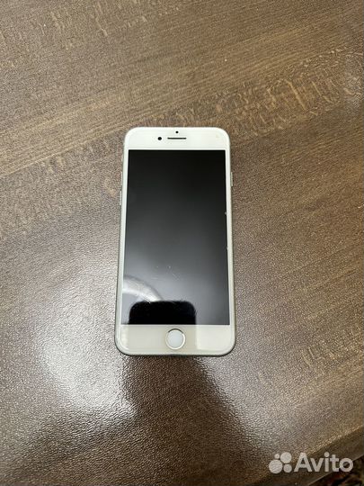 Телефон iPhone