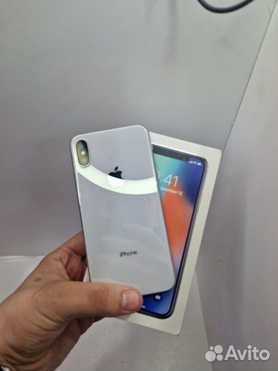 iPhone X, 256 ГБ
