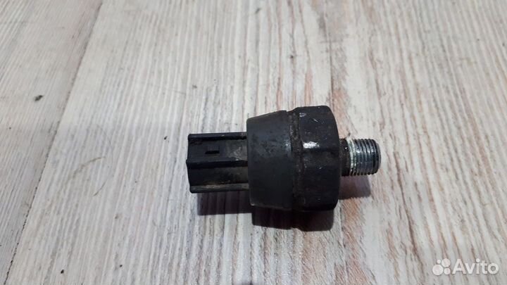 Датчик давления масла Nissan X-trail T31