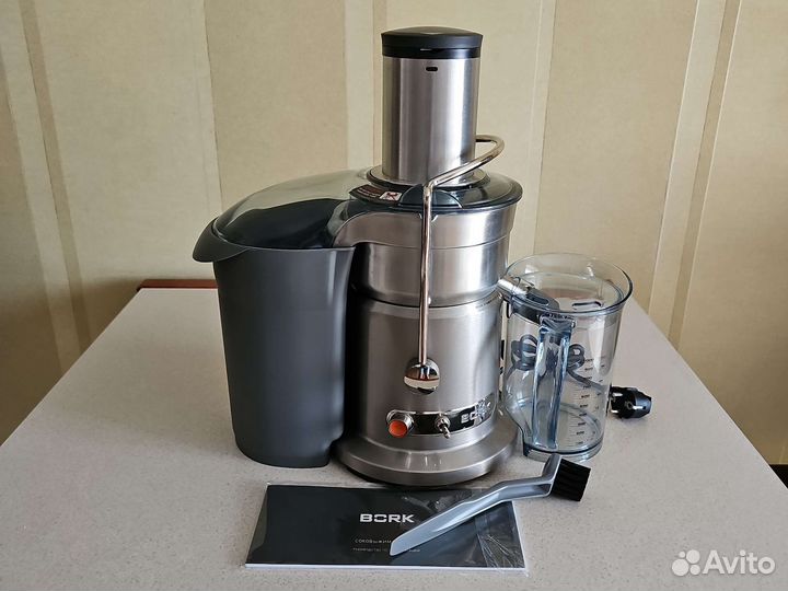 Соковыжималка Bork S800