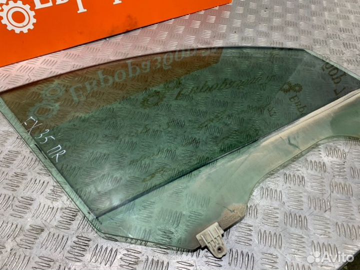 Стекло двери переднее правое Infiniti Fx35 S51