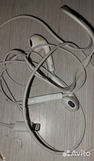 Наушники Apple EarPods (lightning)