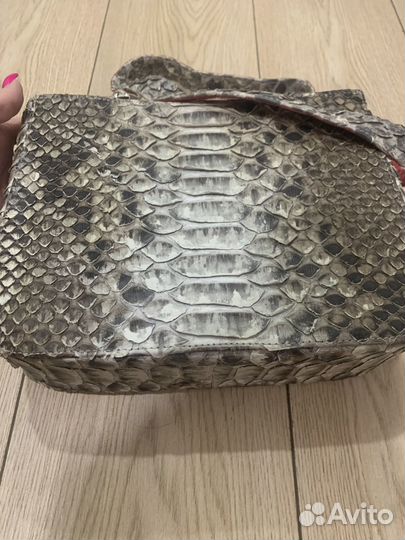 Сумка из кожи питона женская