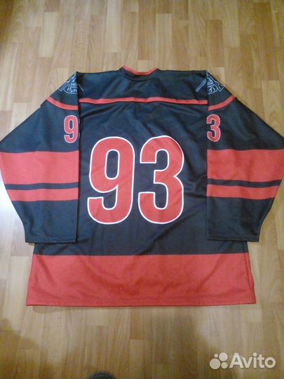 Свитер хоккейный