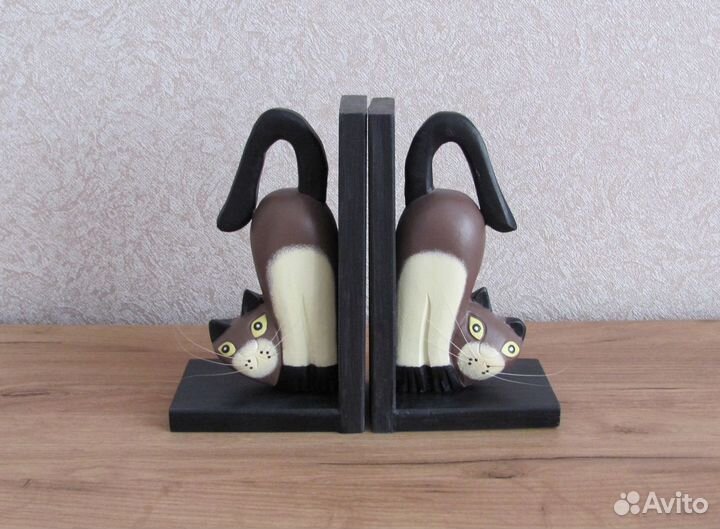 Ограничители для книг (2 шт.)