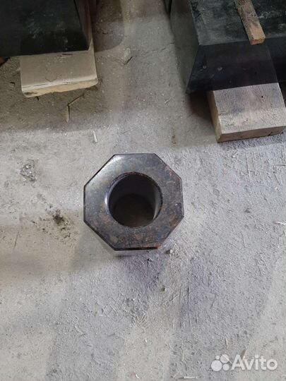 Ваза гранитная