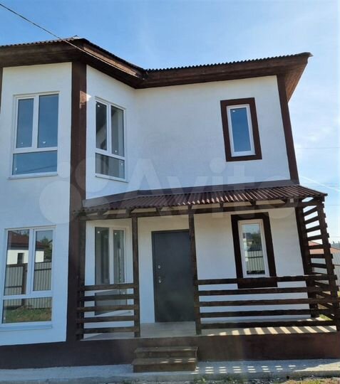 Коттедж 154 м² на участке 8 сот.