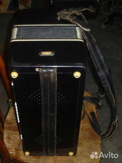 Продам баян Унисон-3