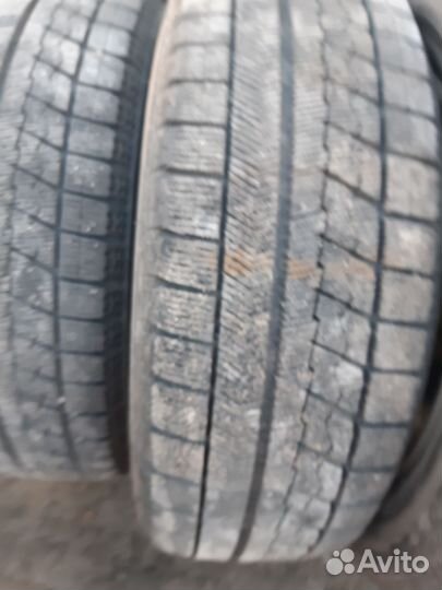 Bridgestone Blizzak VRX 205/60 R16
