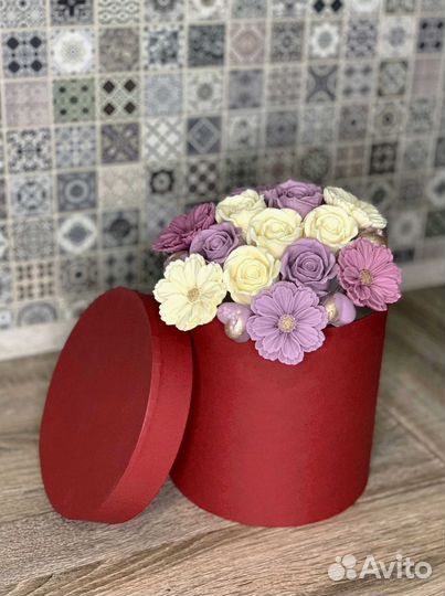 Сладкий подарок девушке